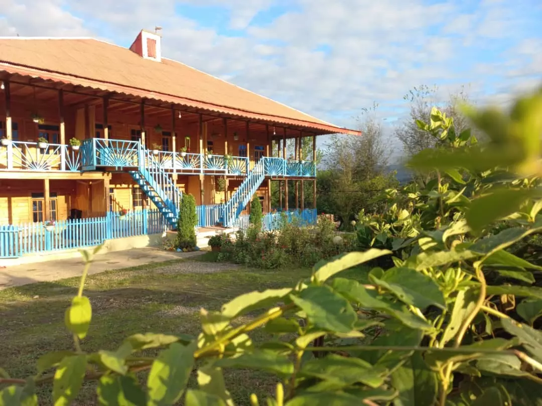 برای رزرو هتل اقامتگاه گندم در شیراز چه زمانی اقدام کنیم؟